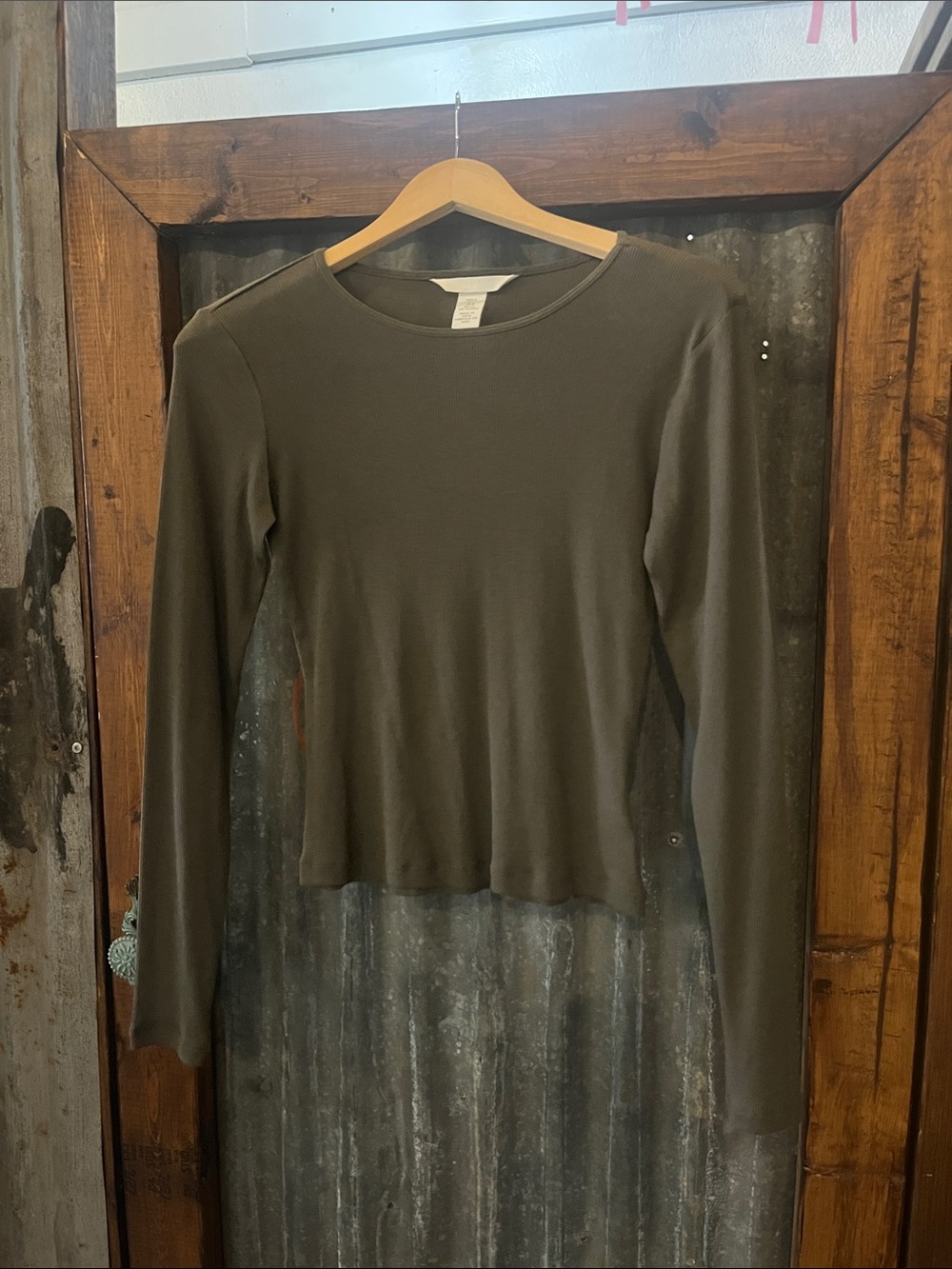 H&M Olive Green Long-Sleeve Crewneck Tee